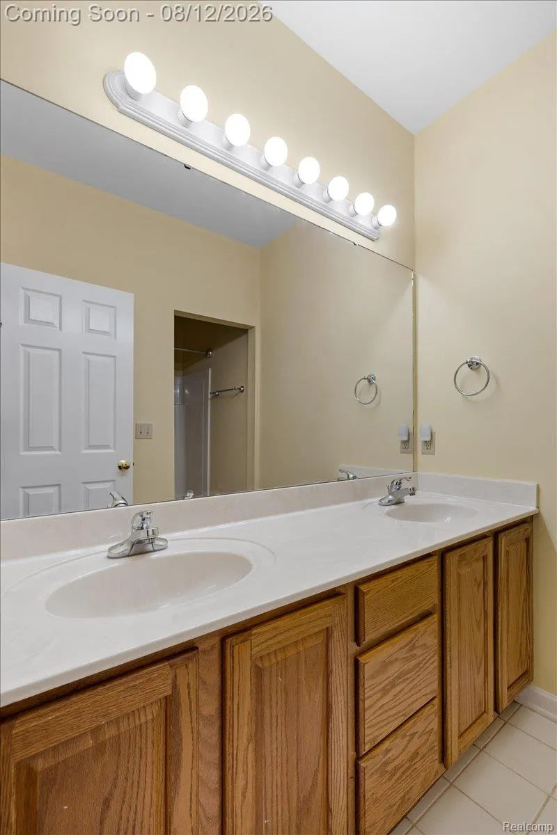 3279 Beach Lake Drive E Brighton Township, MI 48380
