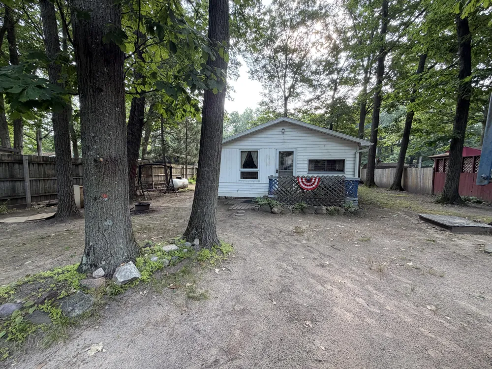 11660 Oriole Drive Belvidere Township, MI 48850