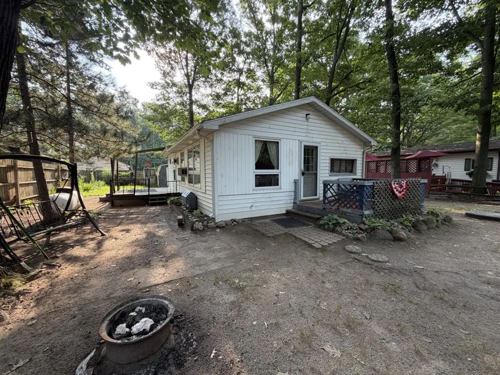11660 Oriole Drive Belvidere Township, MI 48850