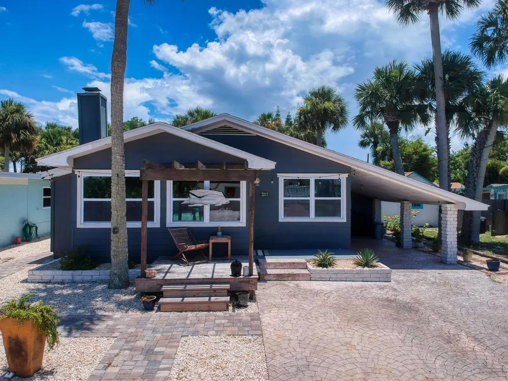 207 Kirkland Road New Smyrna Beach, FL 32169