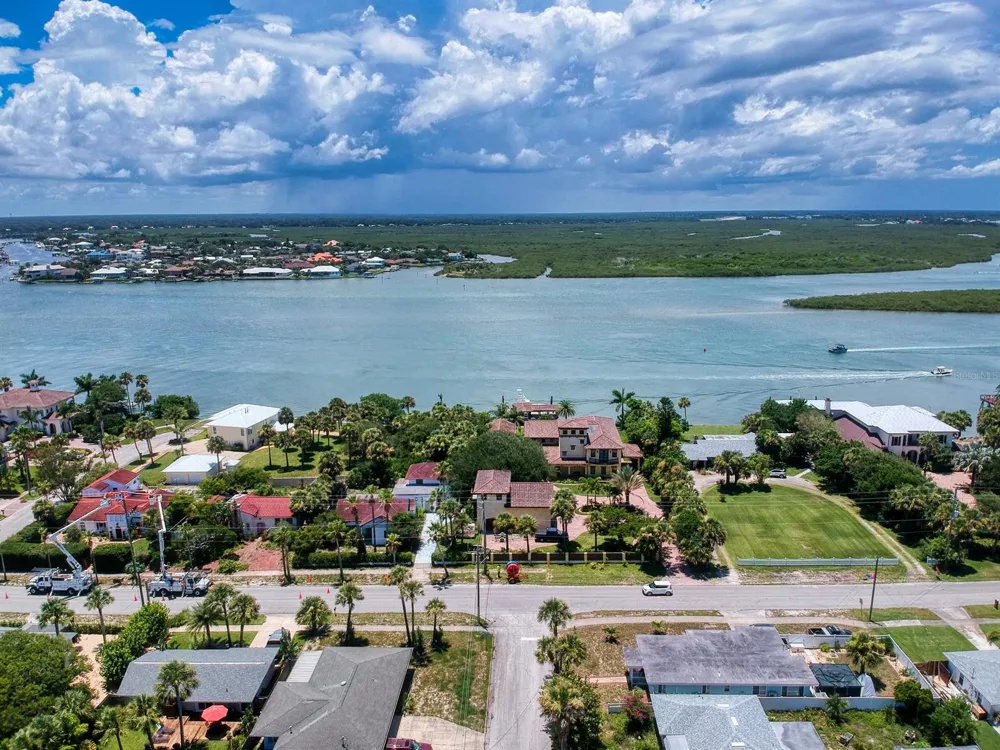 207 Kirkland Road New Smyrna Beach, FL 32169
