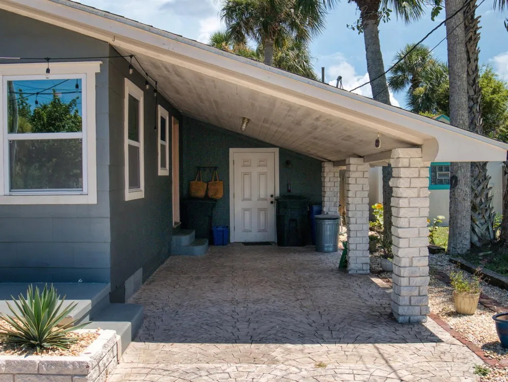 207 Kirkland Road New Smyrna Beach, FL 32169