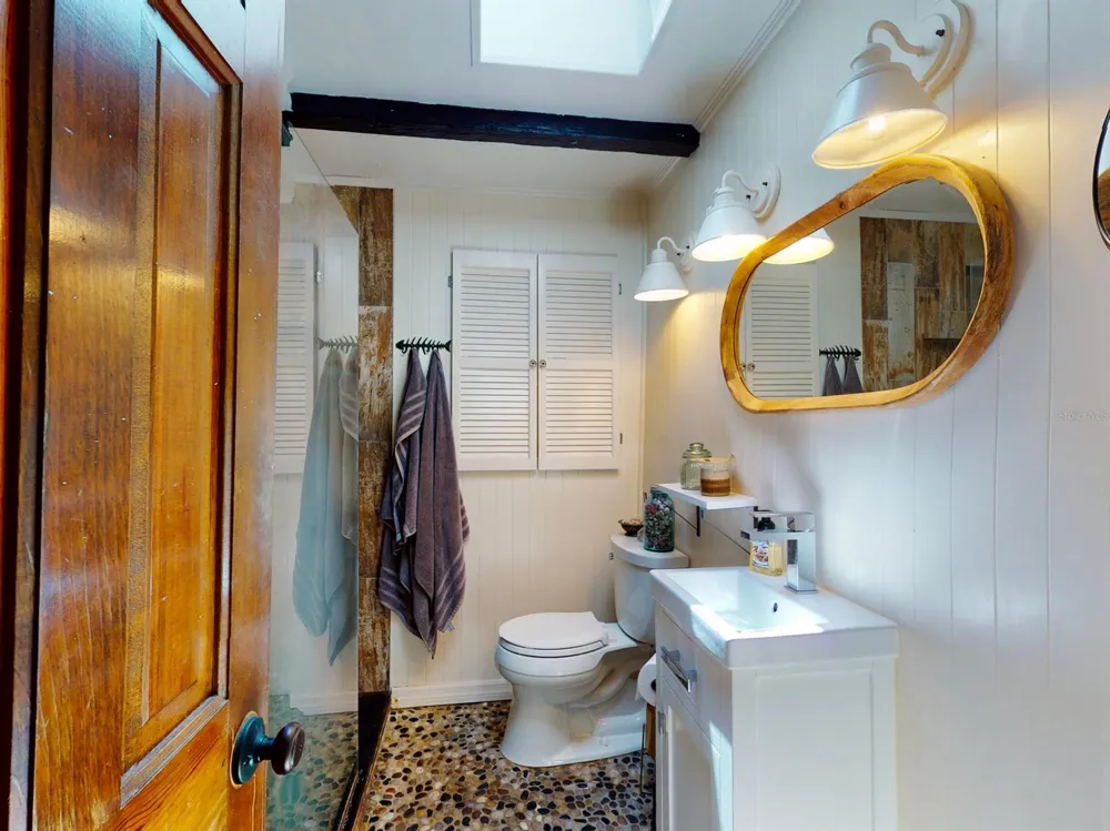 207 Kirkland Road New Smyrna Beach, FL 32169