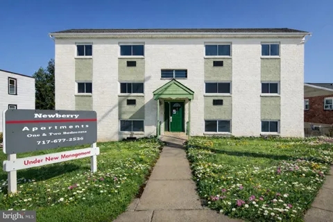 403 NEWBERRY STREET #304