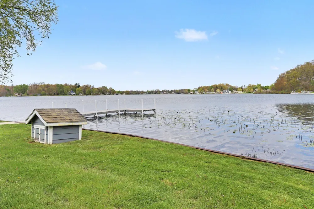 12417 Sunset Dr. Three Rivers, MI 49093