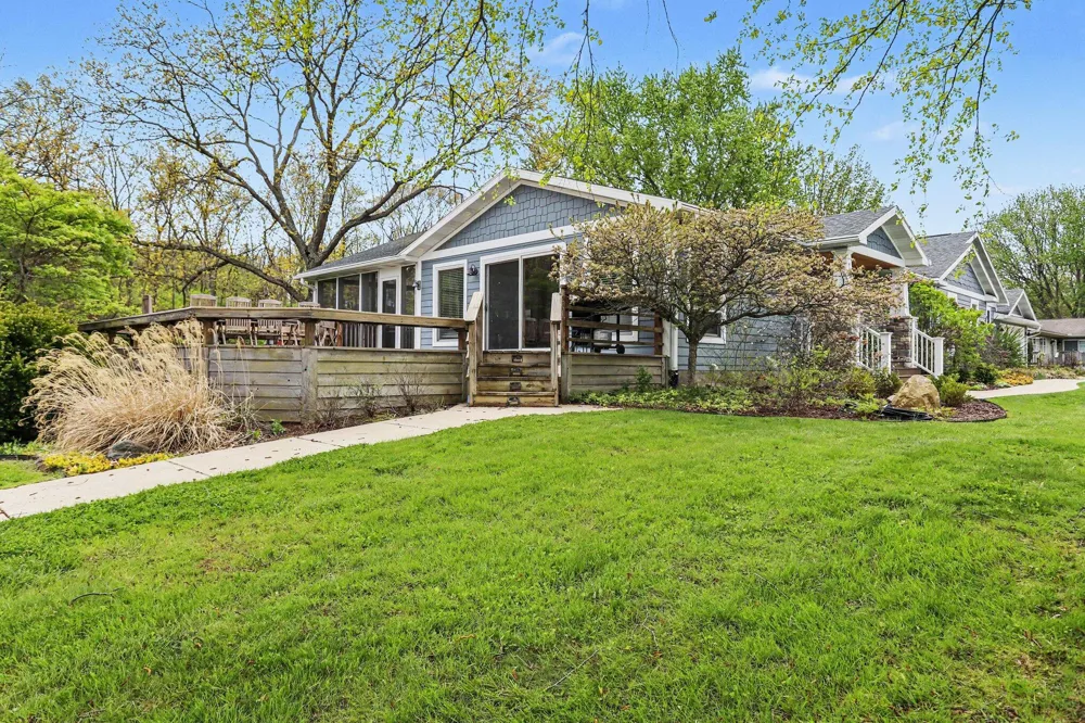 12417 Sunset Dr. Three Rivers, MI 49093