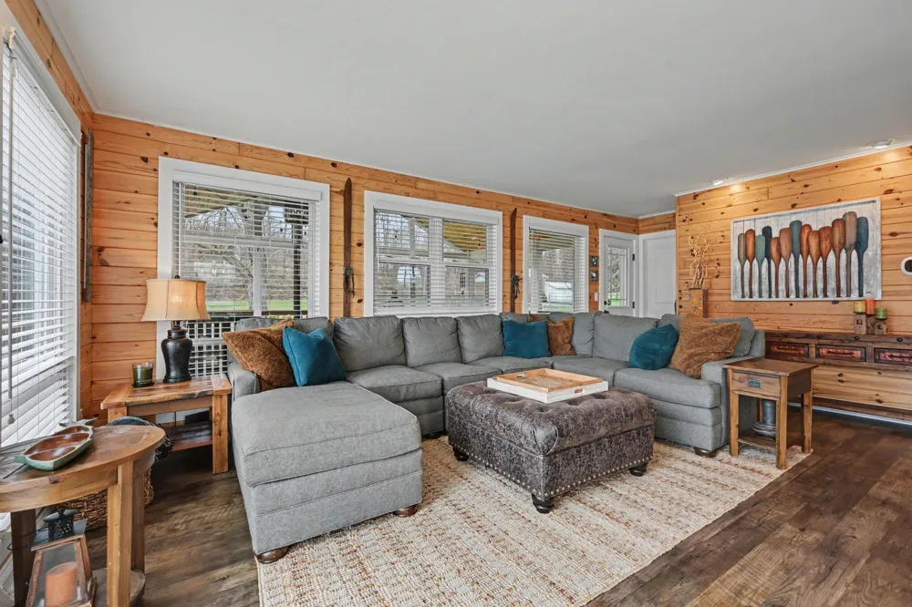 12417 Sunset Dr. Three Rivers, MI 49093