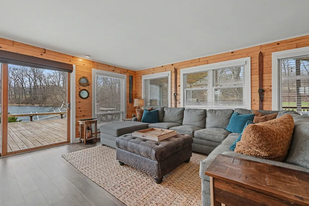 12417 Sunset Dr. Three Rivers, MI 49093