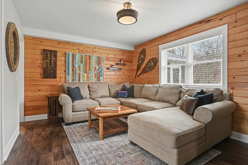 12417 Sunset Dr. Three Rivers, MI 49093