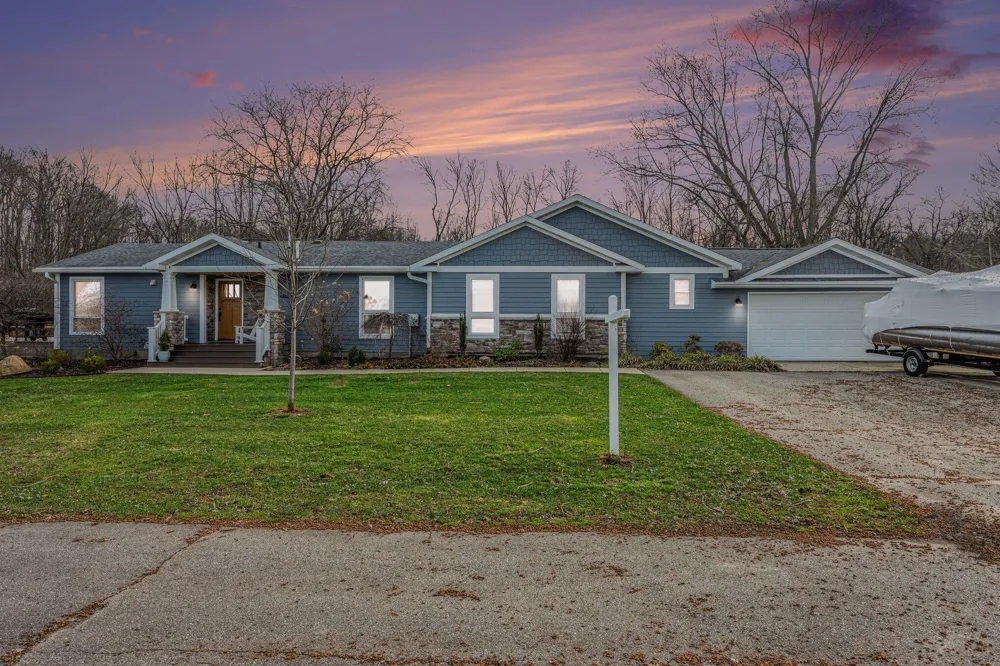 12417 Sunset Dr. Three Rivers, MI 49093