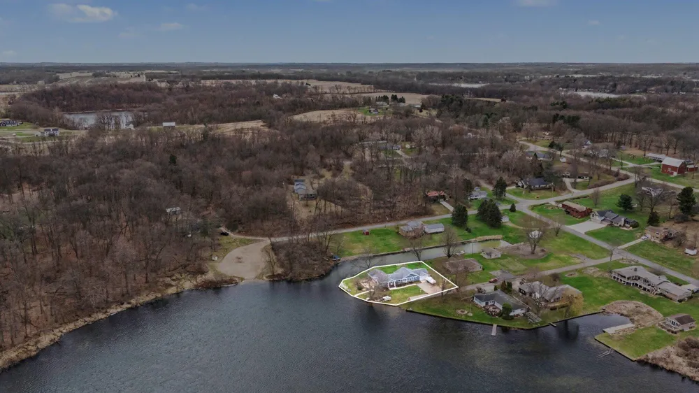 12417 Sunset Dr. Three Rivers, MI 49093