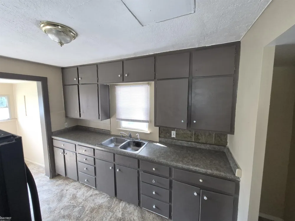 601 Lathrop Street Lansing City, MI 48912