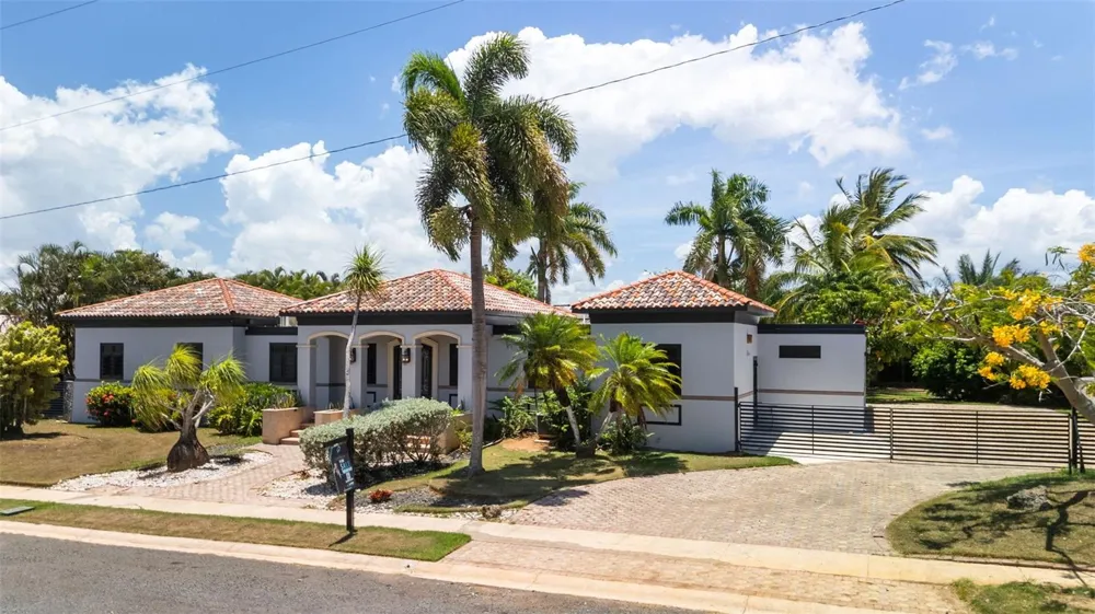 ZARAGOZA  ST. HACIENDA EL MOLINO #C-12 Vega Alta, PR 00692