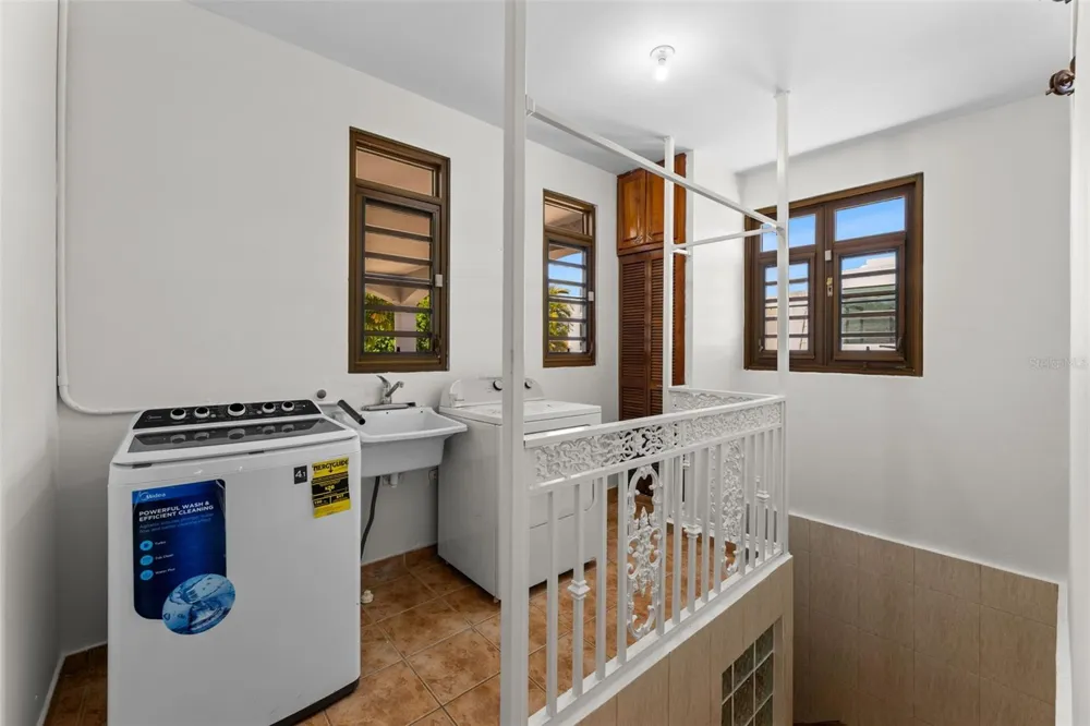 ZARAGOZA  ST. HACIENDA EL MOLINO #C-12 Vega Alta, PR 00692