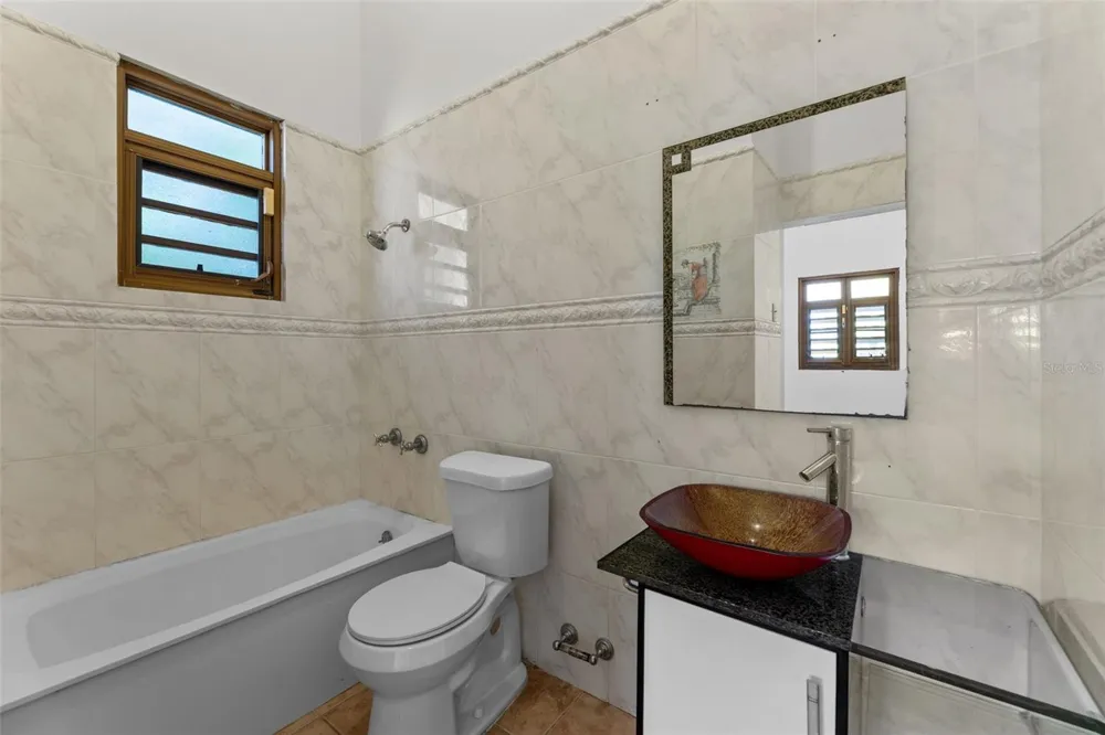 ZARAGOZA  ST. HACIENDA EL MOLINO #C-12 Vega Alta, PR 00692