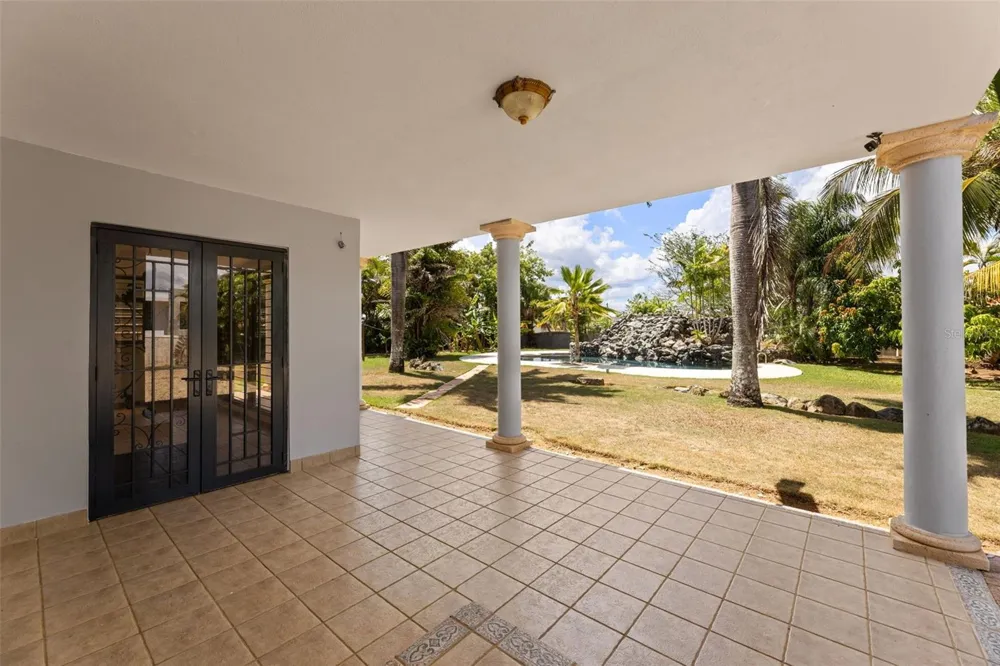 ZARAGOZA  ST. HACIENDA EL MOLINO #C-12 Vega Alta, PR 00692