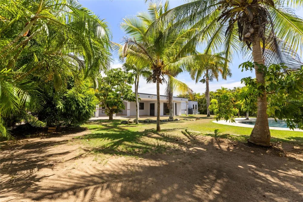 ZARAGOZA  ST. HACIENDA EL MOLINO #C-12 Vega Alta, PR 00692