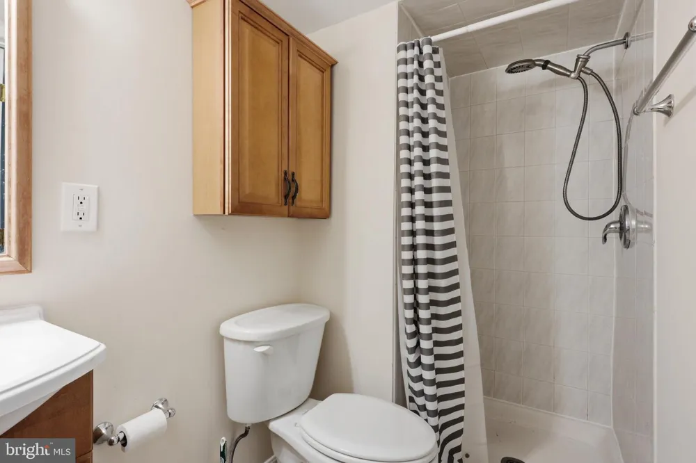 8747 ARLEY DRIVE Springfield, VA 22153