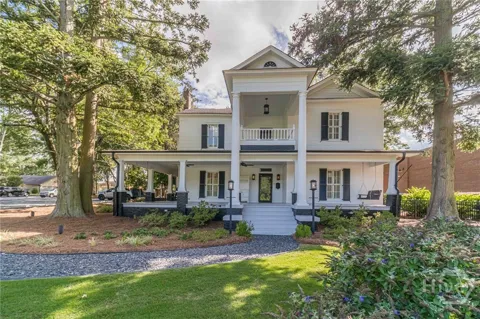 2037 Grayson Highway