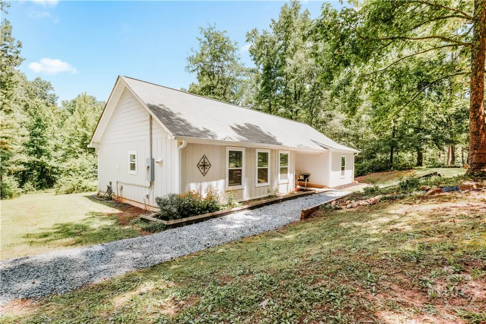 72 Terry Dee Lane Colbert, GA 30628