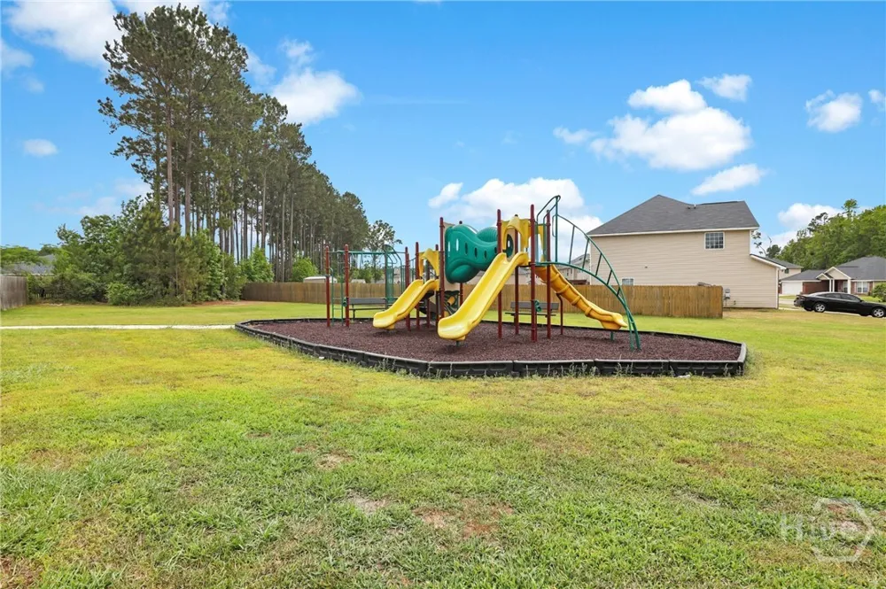 212 Manchester Court Midway, GA 31320