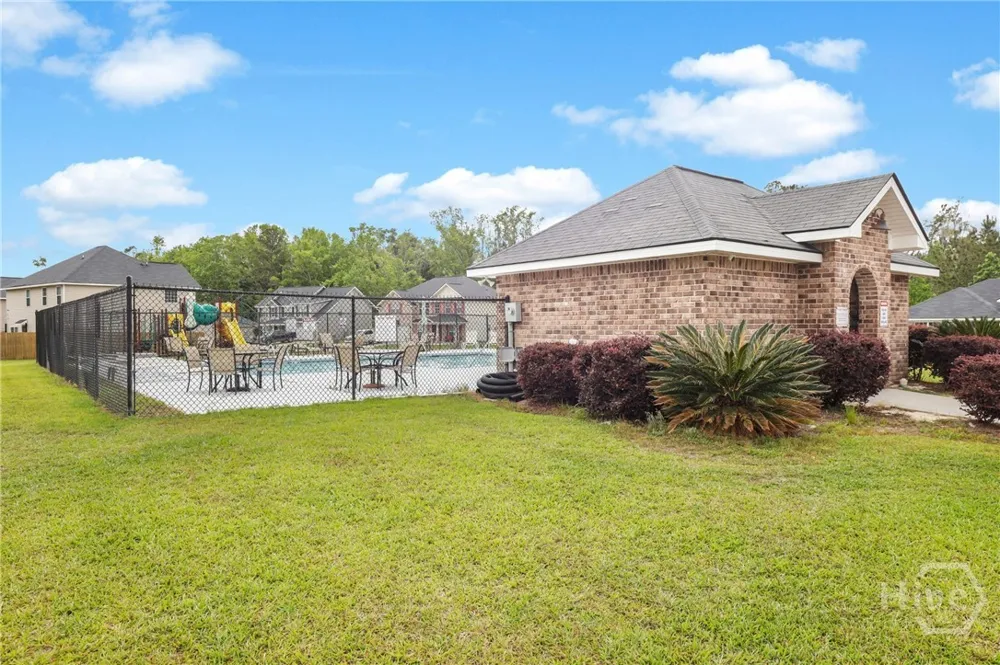 212 Manchester Court Midway, GA 31320