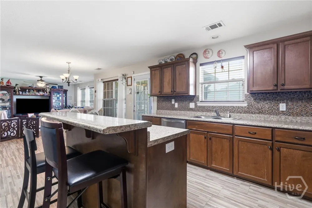 212 Manchester Court Midway, GA 31320