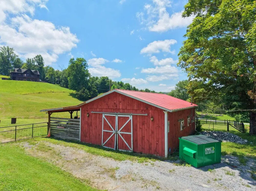 1319 Ideal Valley Road Spring City, TN 37381