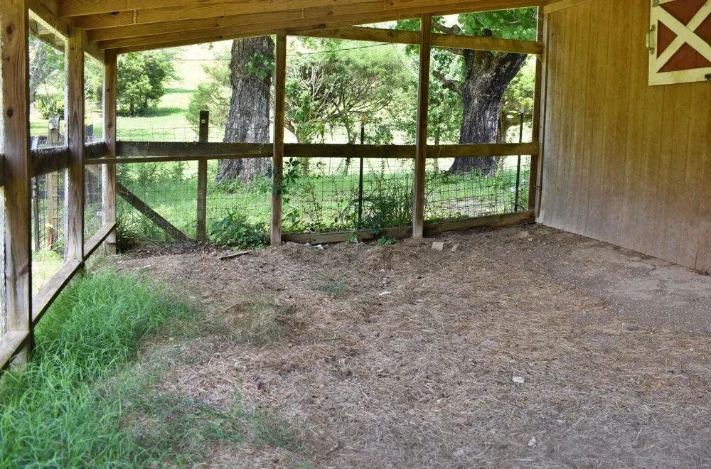 1319 Ideal Valley Road Spring City, TN 37381