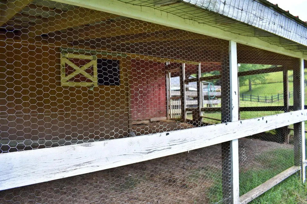 1319 Ideal Valley Road Spring City, TN 37381