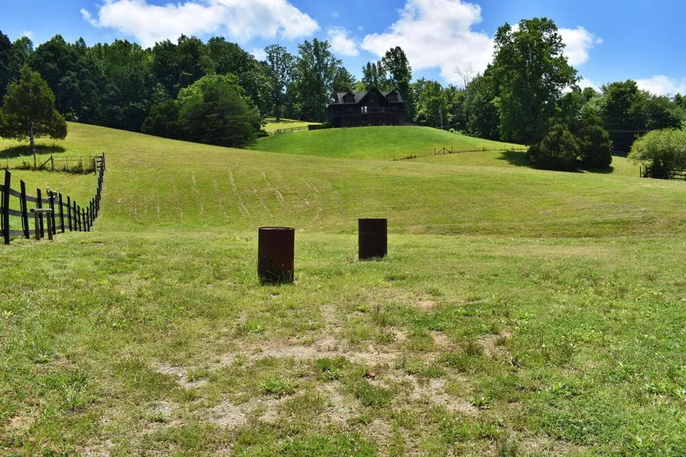 1319 Ideal Valley Road Spring City, TN 37381