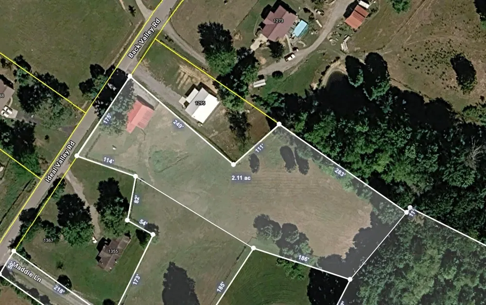 1319 Ideal Valley Road Spring City, TN 37381