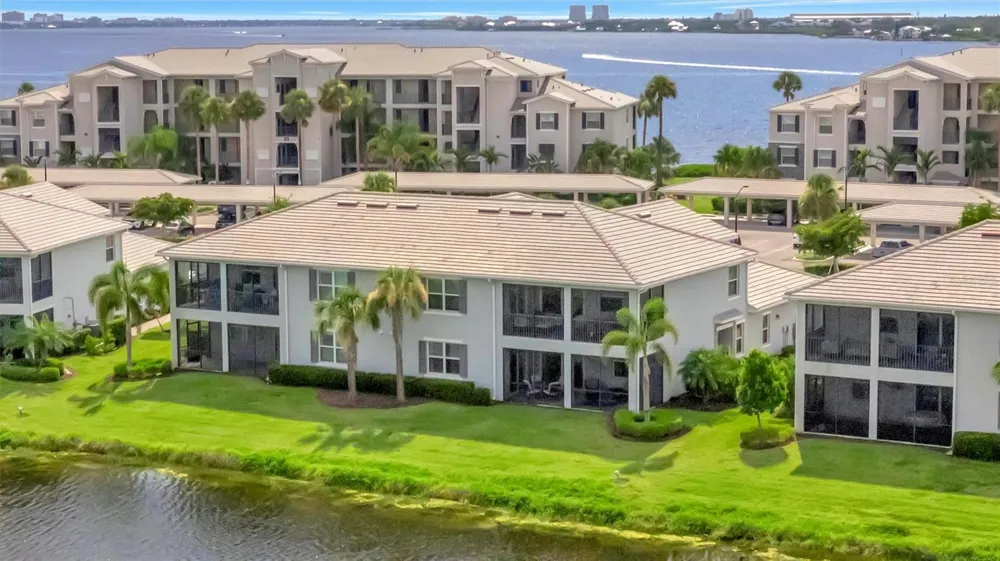 947 TIDEWATER SHORES LOOP Bradenton, FL 34208