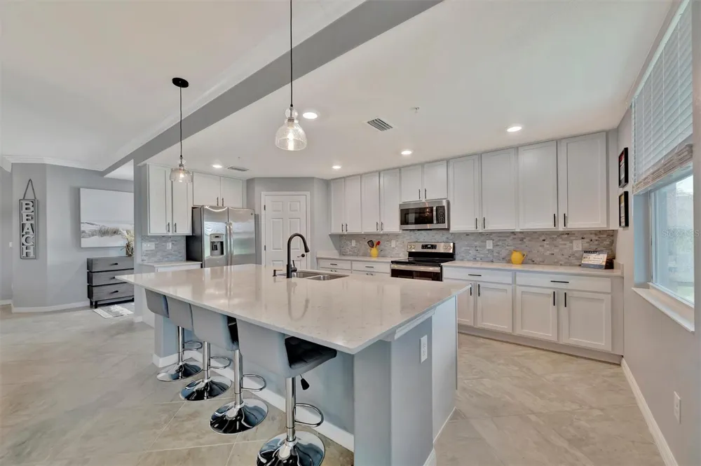 947 TIDEWATER SHORES LOOP Bradenton, FL 34208