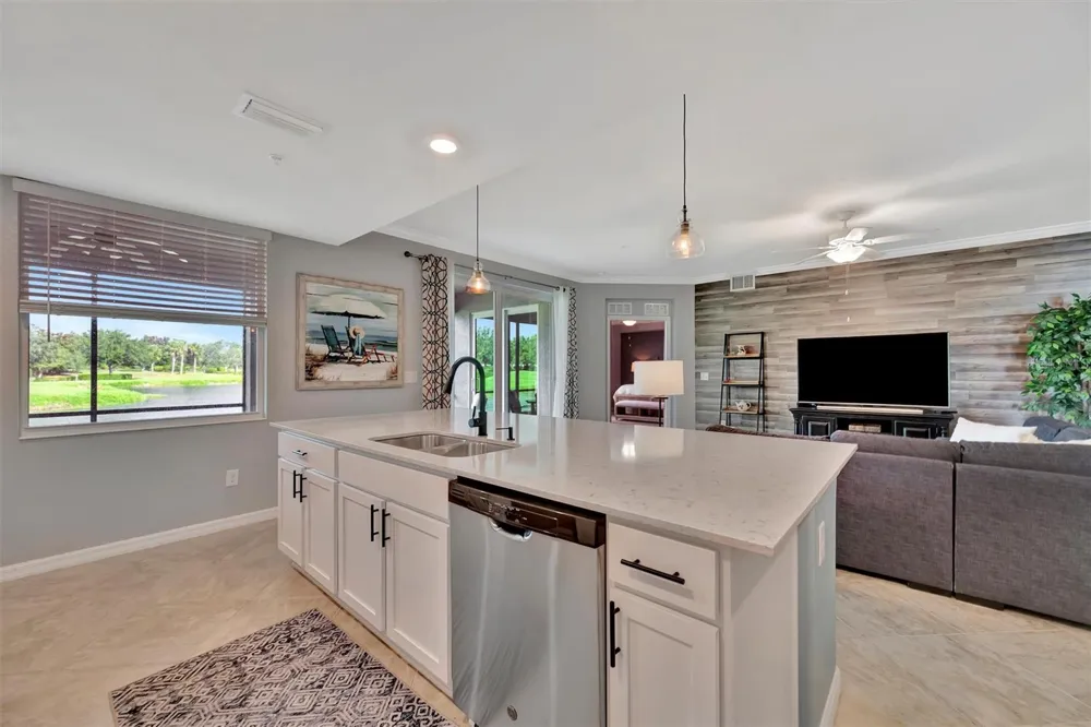 947 TIDEWATER SHORES LOOP Bradenton, FL 34208
