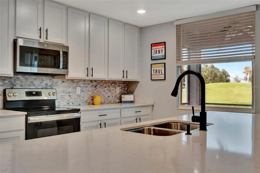 947 TIDEWATER SHORES LOOP Bradenton, FL 34208