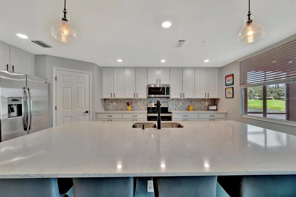 947 TIDEWATER SHORES LOOP Bradenton, FL 34208