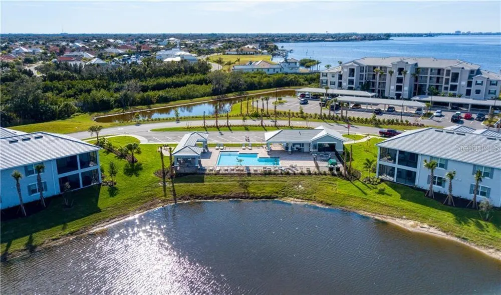 947 TIDEWATER SHORES LOOP Bradenton, FL 34208
