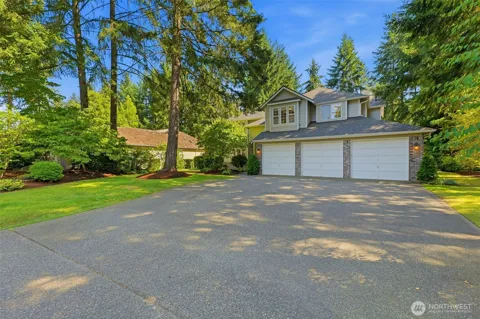 4316 Foxglove Drive