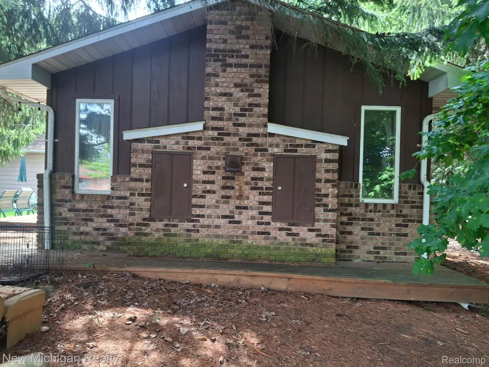 2433 Willow Street Deckerville Village, MI 48427