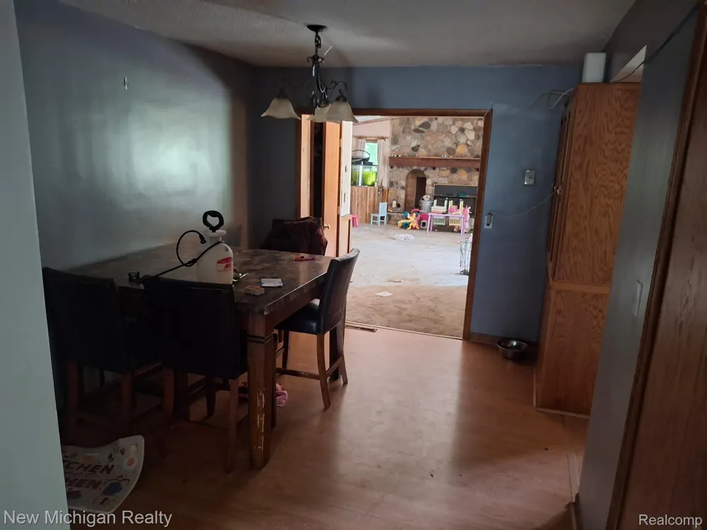 2433 Willow Street Deckerville Village, MI 48427