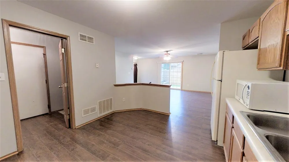 1945 W 86th Lane Merrillville, IN 46410