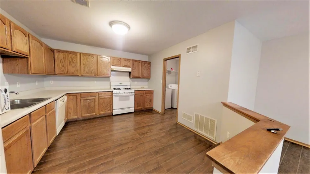 1945 W 86th Lane Merrillville, IN 46410
