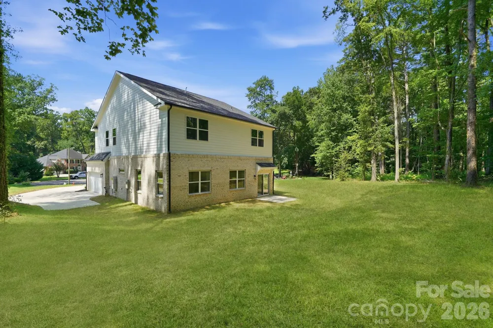 612 Camelot Drive Salisbury, NC 28144