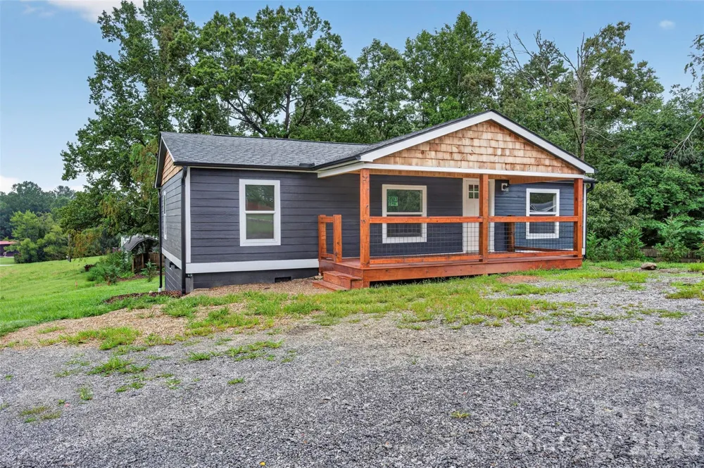 74 TJ TRAIL Hendersonville, NC 28792