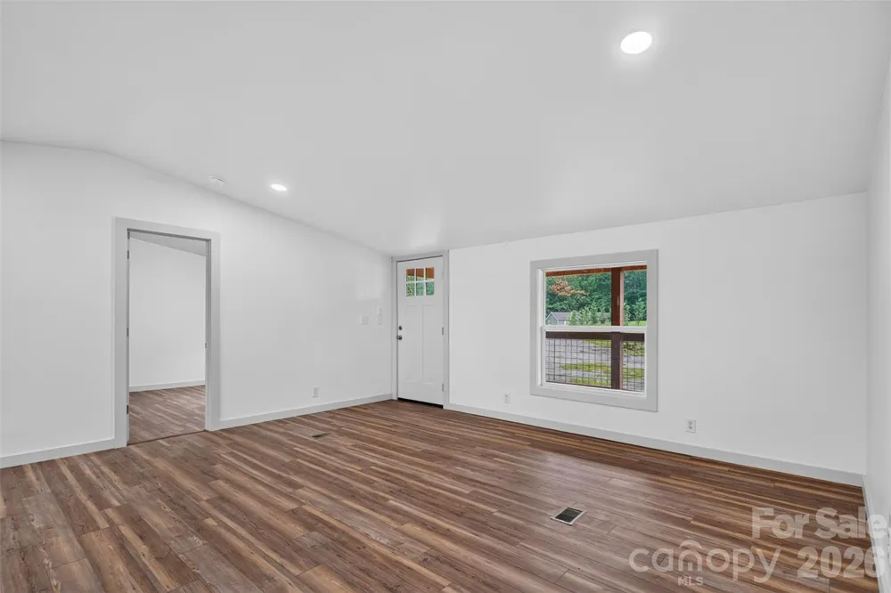 74 TJ TRAIL Hendersonville, NC 28792