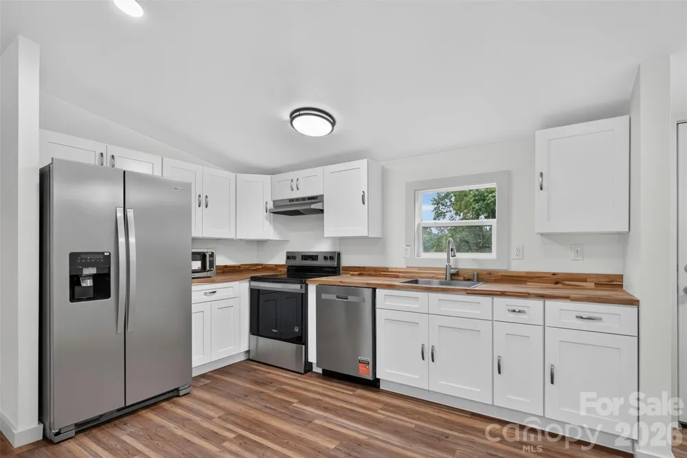 74 TJ TRAIL Hendersonville, NC 28792
