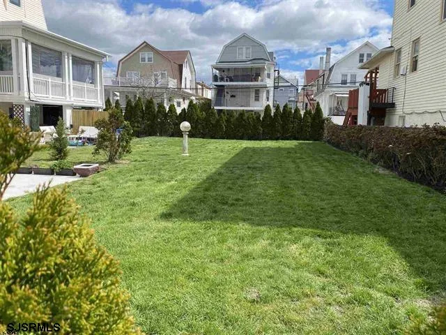 45 S Laclede Pl Atlantic City, NJ 08401