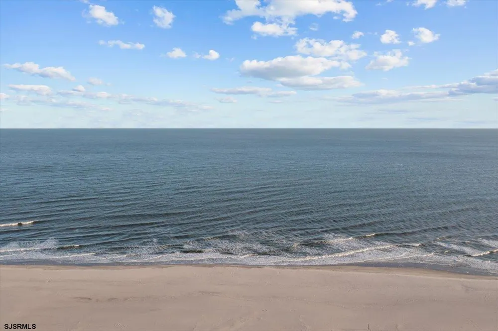 45 S Laclede Pl Atlantic City, NJ 08401