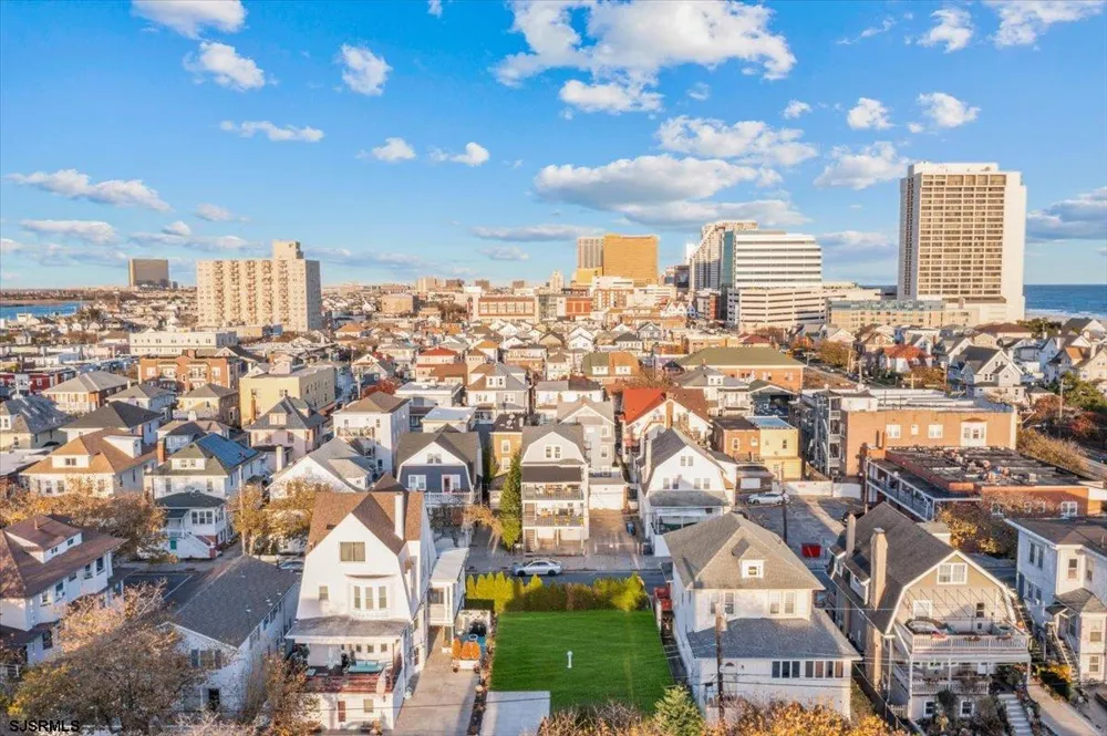 45 S Laclede Pl Atlantic City, NJ 08401